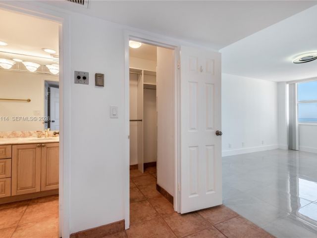 Apartment for sale  Unit #310 - photo 7418875