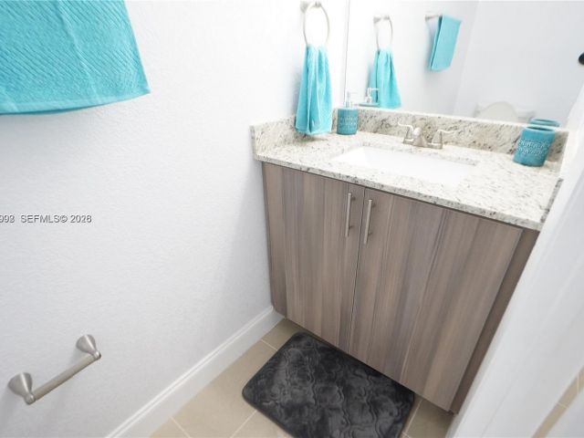 Home for rent at 610 NW 108th Ter . - photo 7430624