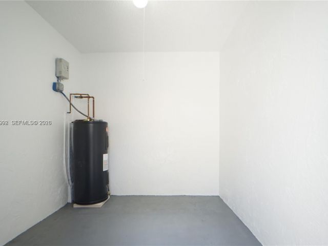 Home for rent at 610 NW 108th Ter . - photo 7430629