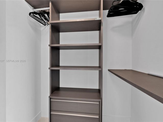 Apartment for sale  Unit #1004 - photo 7422143