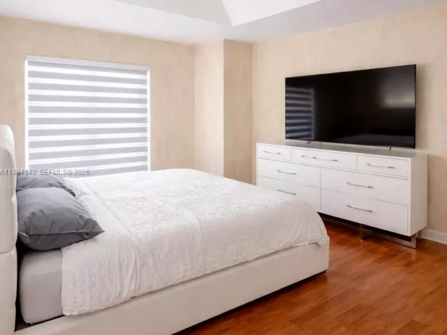 4-bedroom home for rent in Doral - 5724 NW 112th Pl 5724 - MondialRealty