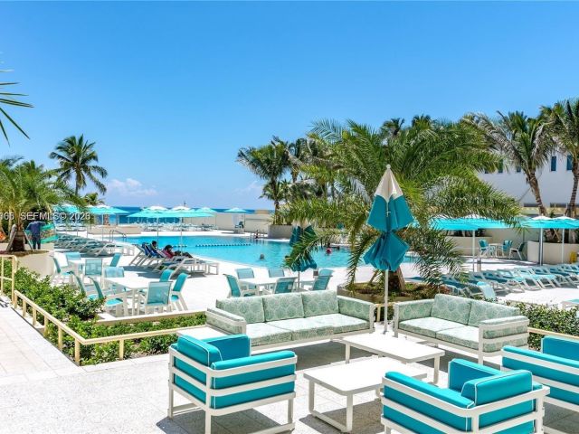 1-bedroom condo for rent in Hollywood - 2501 S Ocean Dr 631 ANNUAL RENT - MondialRealty