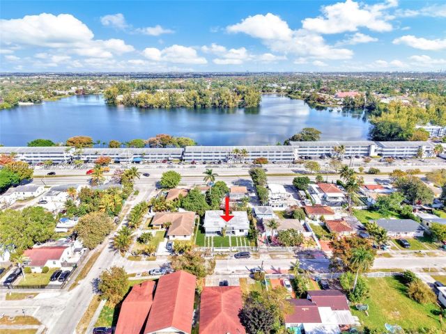 2-bedroom home for rent in Miami - 1393 NW 102nd St 1393 - MondialRealty