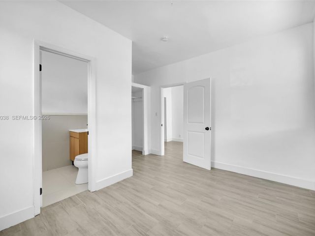 2-bedroom home for rent in Miami - 1393 NW 102nd St 1393 - MondialRealty