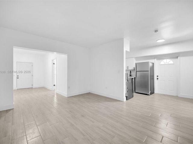 2-bedroom home for rent in Miami - 1393 NW 102nd St 1393 - MondialRealty