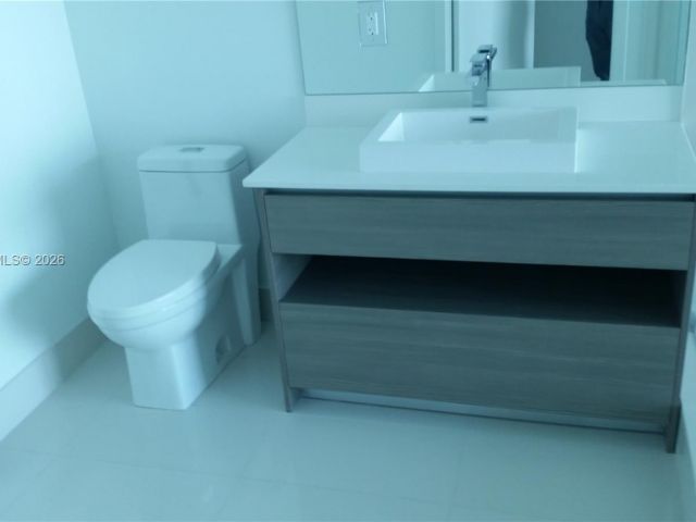 Apartment for sale  Unit #1602 - photo 7426143