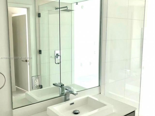 Apartment for sale  Unit #1602 - photo 7426145