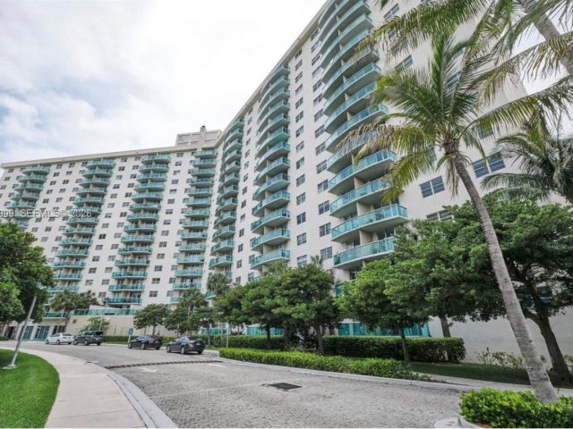 Apartment for sale  Unit #1414 - photo 7492208