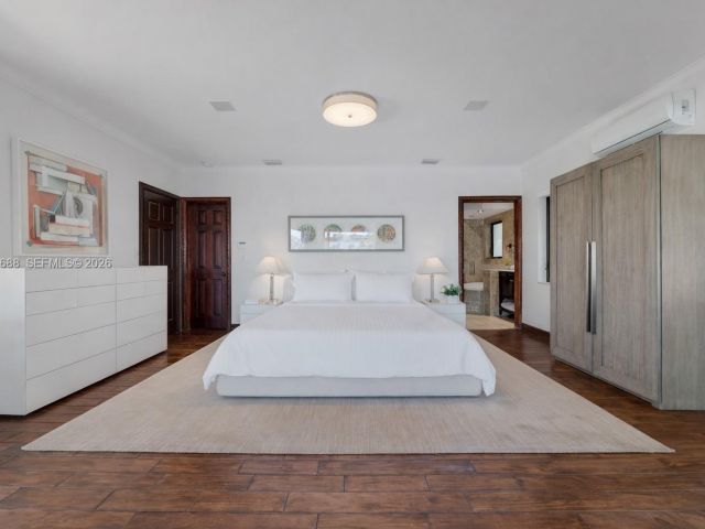 Home for sale at 744 Lakeview Dr - photo 7468968