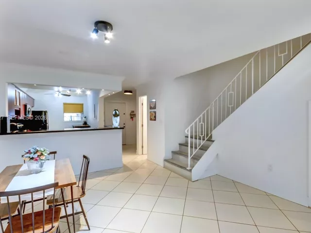 3-bedroom home for sale in Doral - 3831 Estepona Ave 11-D-2 - MondialRealty