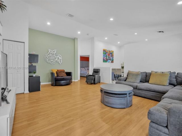 Home for sale at 10337 Coventry Ct - photo 7434275