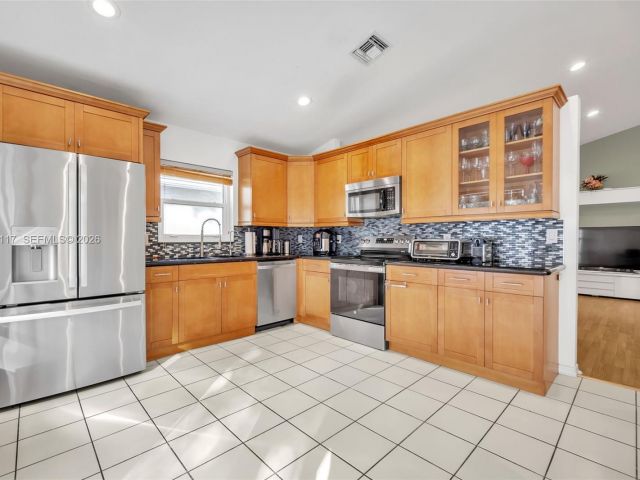 Home for sale at 10337 Coventry Ct - photo 7434281