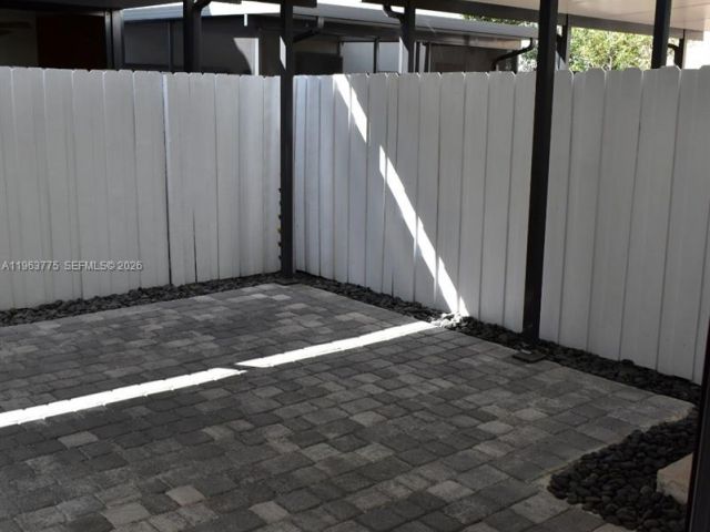 3-bedroom home for rent in Homestead - 3392 SE 1st St - MondialRealty