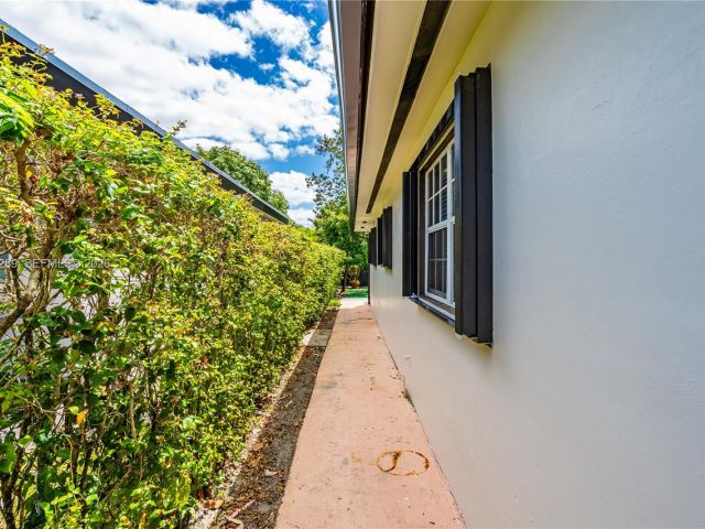 Home for sale at 2309 SW 62nd Ave - photo 7439580