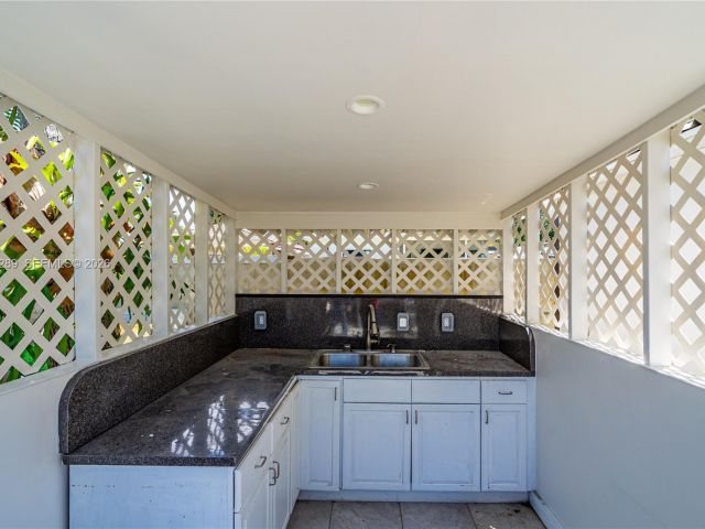 Home for sale at 2309 SW 62nd Ave - photo 7439583