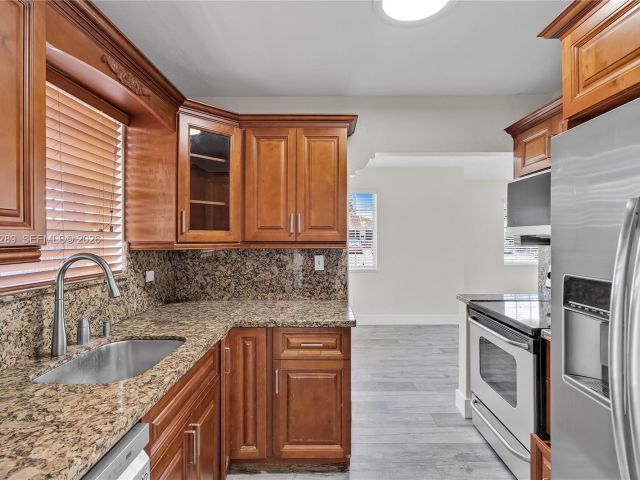 Home for sale at 2309 SW 62nd Ave - photo 7439590