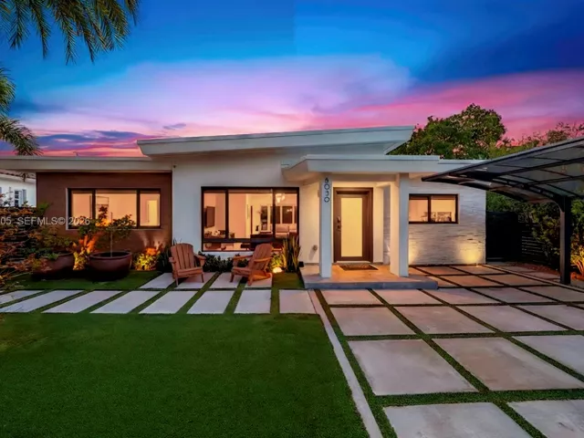 3-bedroom home for rent in Miami Beach - 8030 Noremac Ave N/A - MondialRealty