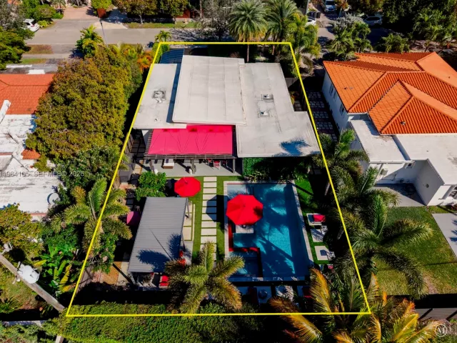 3-bedroom home for rent in Miami Beach - 8030 Noremac Ave N/A - MondialRealty