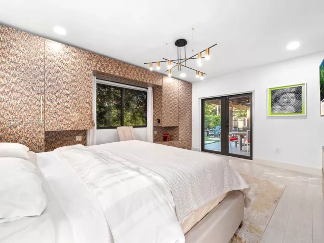 3-bedroom home for rent in Miami Beach - 8030 Noremac Ave N/A - MondialRealty