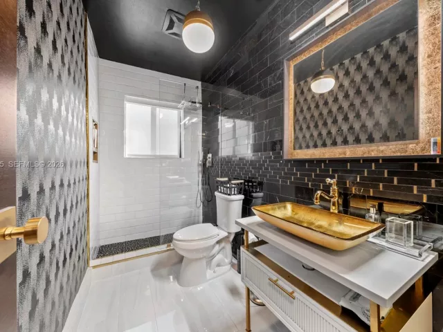 3-bedroom home for rent in Miami Beach - 8030 Noremac Ave N/A - MondialRealty