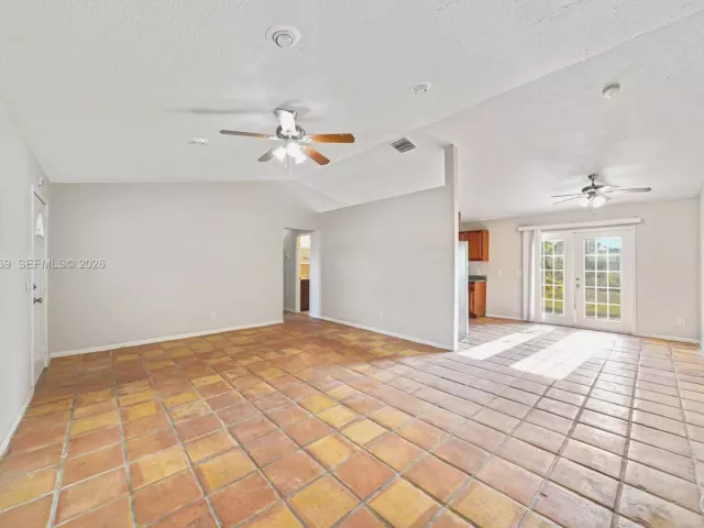 3-bedroom home for sale in West Palm Beach - 13010 60th St N - MondialRealty