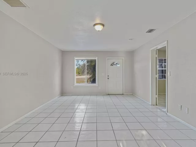 3-bedroom home for sale in West Palm Beach - 13010 60th St N - MondialRealty