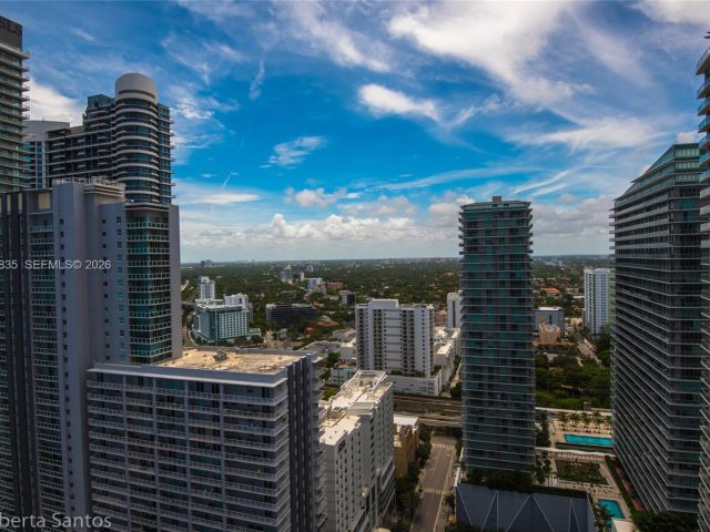 Apartment for rent  Unit #3205 - photo 7453699