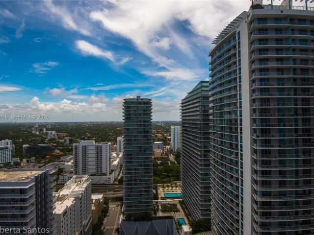 Apartment for rent  Unit #3205 - photo 7453700