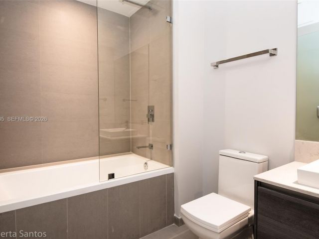 Apartment for rent  Unit #3205 - photo 7453701