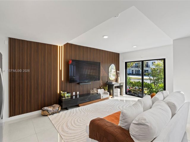 4-bedroom home for rent in Homestead - 14595 SW 261st St 14595 - MondialRealty