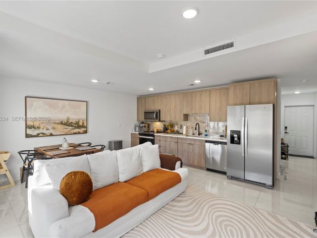 4-bedroom home for rent in Homestead - 14595 SW 261st St 14595 - MondialRealty