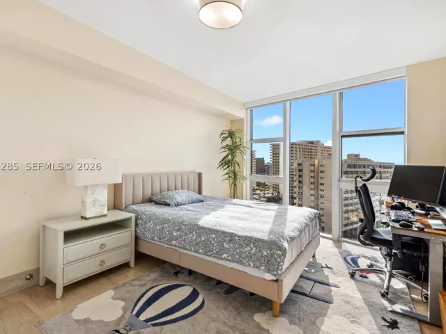 2-bedroom condo for rent in Hallandale Beach - 1800 S Ocean Dr 1010 - MondialRealty