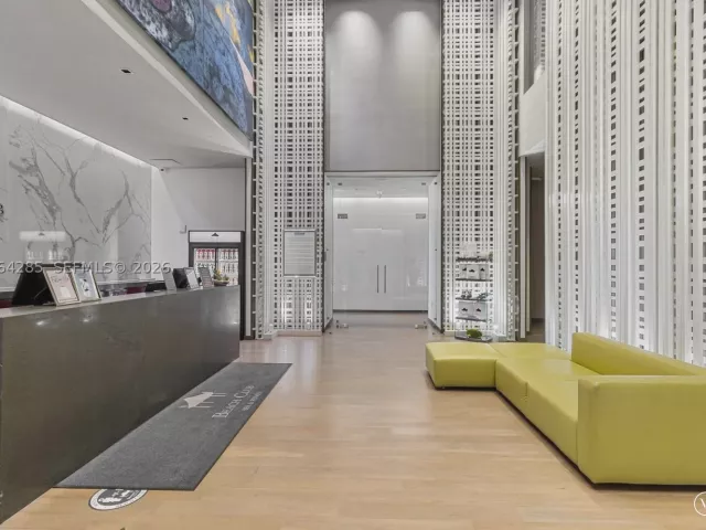 2-bedroom condo for rent in Hallandale Beach - 1800 S Ocean Dr 1010 - MondialRealty