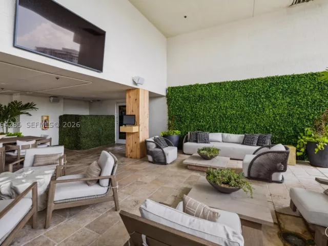 2-bedroom condo for rent in Hallandale Beach - 1800 S Ocean Dr 1010 - MondialRealty