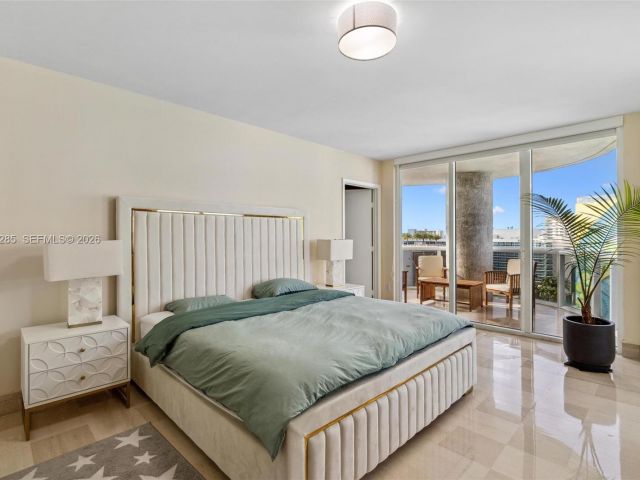 Apartment for rent  Unit #1010 - photo 7426668