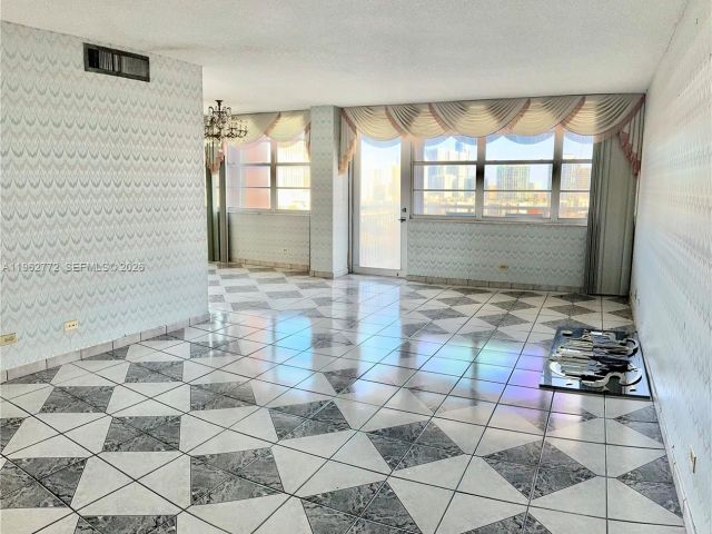 Apartment for sale  Unit #1715 - photo 7497995