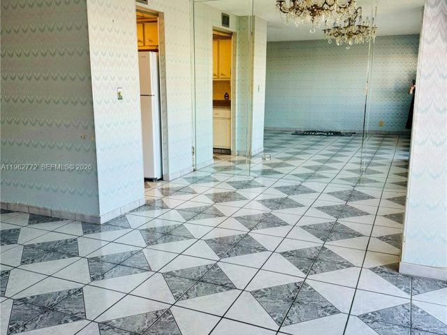 Apartment for sale  Unit #1715 - photo 7498006