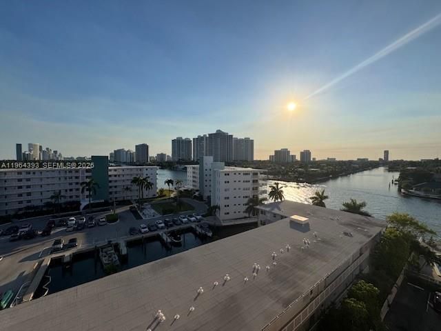 2-bedroom condo for sale in Hallandale Beach - 3161 S Ocean Dr 809 - MondialRealty