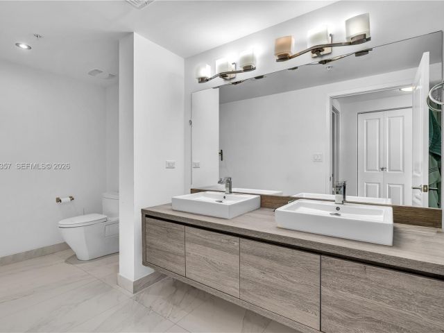 Apartment for rent  Unit #907 - photo 7426542