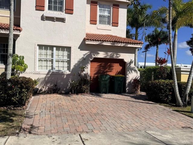 4-bedroom home for rent in Homestead - 2117 NE 7th St 2117 - MondialRealty