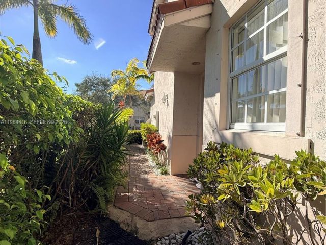 4-bedroom home for rent in Homestead - 2117 NE 7th St 2117 - MondialRealty