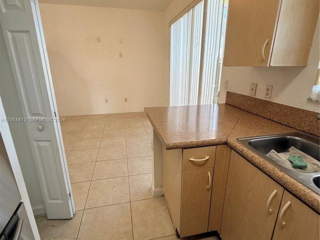 4-bedroom home for rent in Homestead - 2117 NE 7th St 2117 - MondialRealty