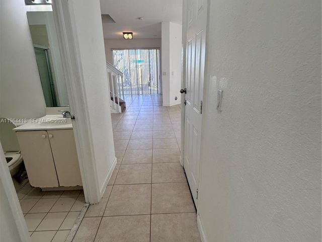 4-bedroom home for rent in Homestead - 2117 NE 7th St 2117 - MondialRealty