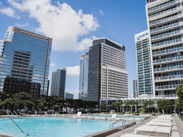 1-bedroom condo for sale in Miami - 495 Brickell Ave 3208 - MondialRealty