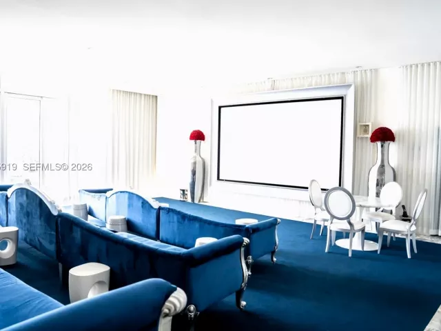1-bedroom condo for sale in Miami - 495 Brickell Ave 3208 - MondialRealty
