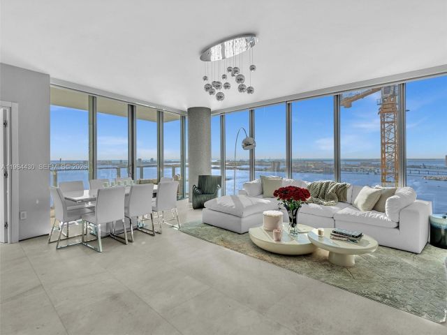 Apartment for sale  Unit #3307 - photo 7426074