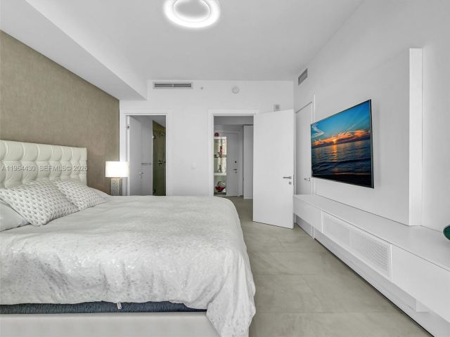 Apartment for sale  Unit #3307 - photo 7426082