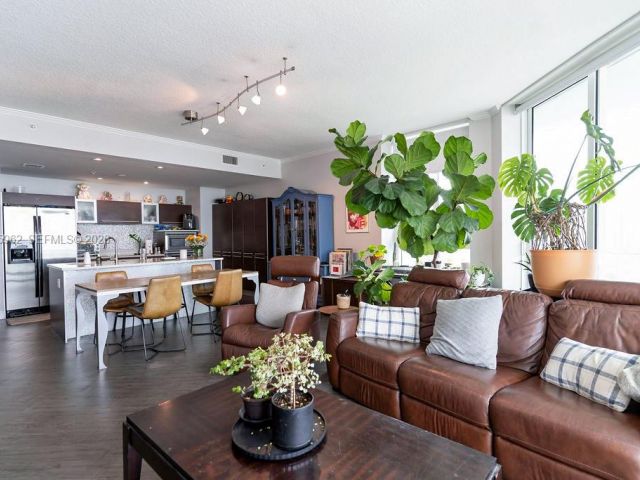 Apartment for sale  Unit #2018 - photo 7426262