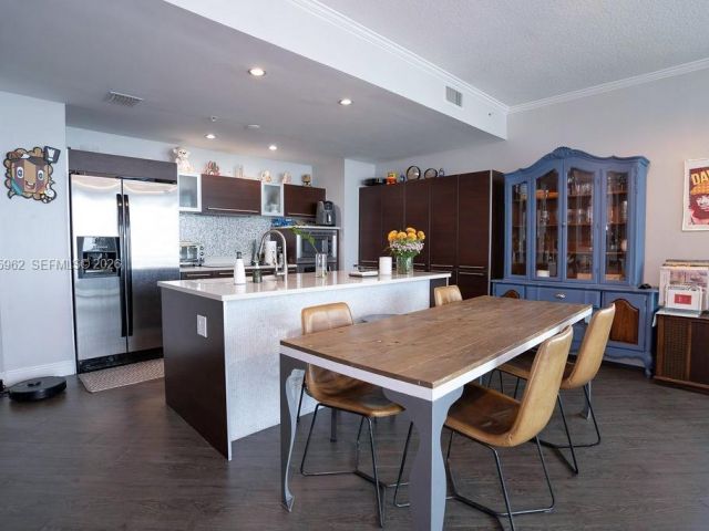 Apartment for sale  Unit #2018 - photo 7426266