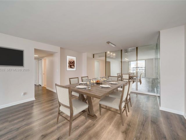 Apartment for rent  Unit #2019 - photo 7445792